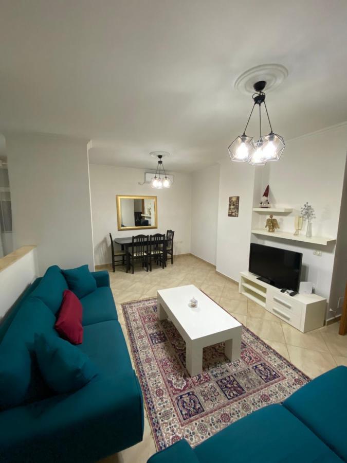 Chlo Apartment 3 Tirana Exteriör bild